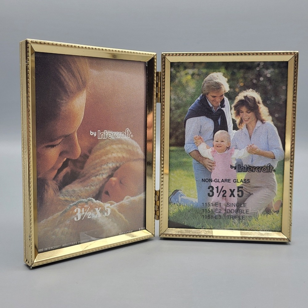 Intercraft Picture Frame 3.5x5 Double Folding Hinged Non-Glare Gold Metal